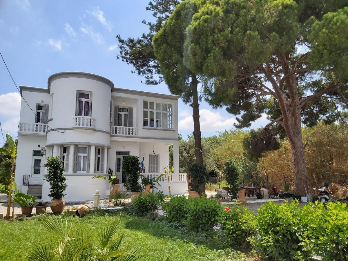 Tower Traditional Pool Villa Kremasti  Exterior photo
